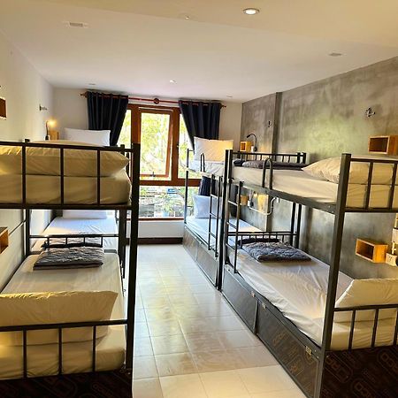 Harmony Old Town Hostel And Pool Bar ฮอยอัน ภายนอก รูปภาพ